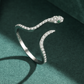 Anillo Serpiente Cravejado con Circonita en Plata